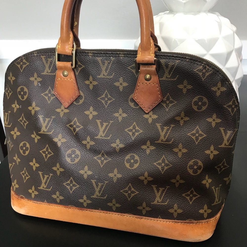 Authentic Louis Vuitton Alma